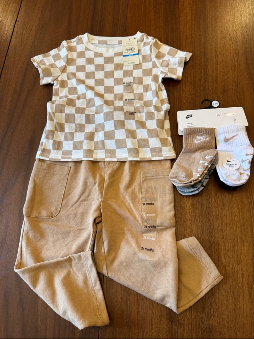 Nike Kids Beige Checker Tee & Tan Jogger Matching Set with Socks